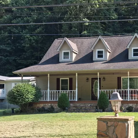 83 Osborne Fork Frk, Virgie, KY 41572