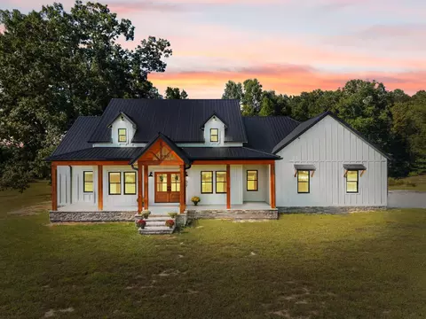 189 Katie Dr, Clay City, KY 40312