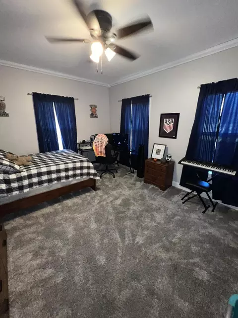 Bedroom - 11001 Cranston Rd, Morehead, KY 40351 photo 5 of 5
