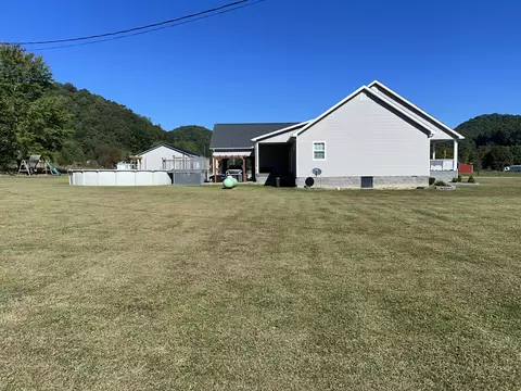 Exterior - 11001 Cranston Rd, Morehead, KY 40351 photo 10 of 21