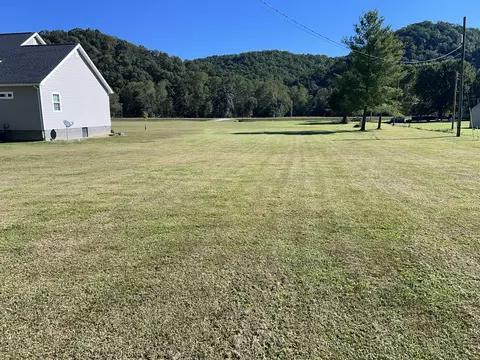 Exterior - 11001 Cranston Rd, Morehead, KY 40351 photo 9 of 21