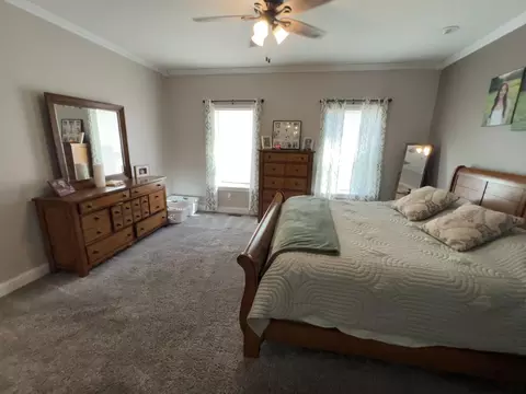 Bedroom - 11001 Cranston Rd, Morehead, KY 40351 photo 2 of 5