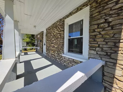 Exterior - 433 Main Ave, Georgetown, KY 40324 photo 2 of 11