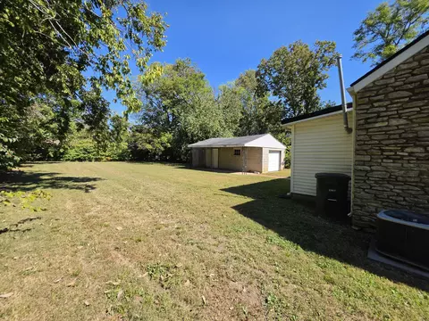 Exterior - 433 Main Ave, Georgetown, KY 40324 photo 5 of 11
