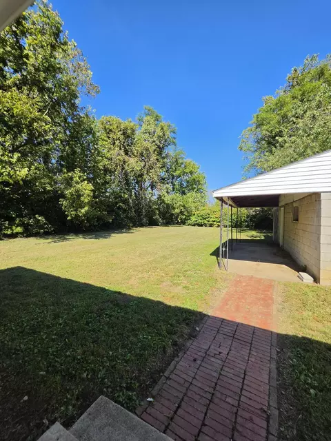 Exterior - 433 Main Ave, Georgetown, KY 40324 photo 6 of 11