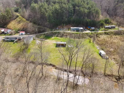 165 Frank Williams Rd, Salyersville, KY 41465