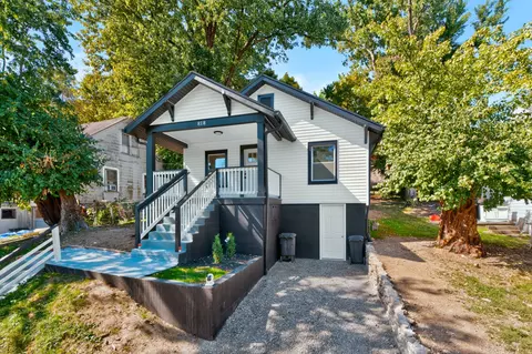 818 1st Ave, Frankfort, KY 40601