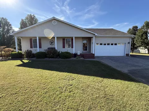 131 Dana Ln, Mayfield, KY 42066