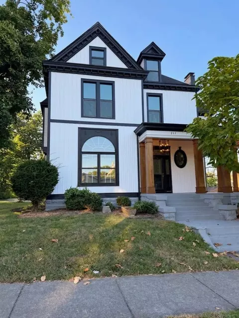 217 S Main St, Nicholasville, KY 40356
