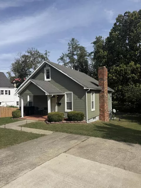 215 Antwerp Ave, Mount Sterling, KY 40353