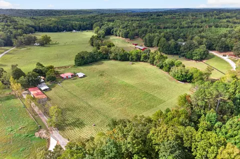 749 Mcnichols Rd, Cadiz, KY 42211