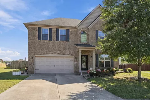 Exterior - 104 Julia Cir, Georgetown, KY 40324 photo 6 of 10