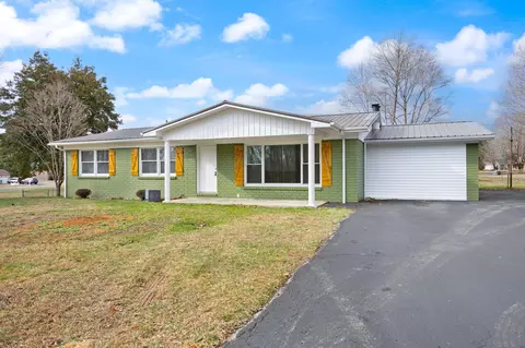 157 Shawnee Ave, Russell Springs, KY 42642