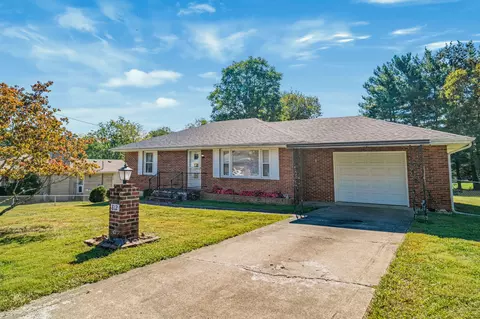 812 Elmwood Dr, Mount Sterling, KY 40353
