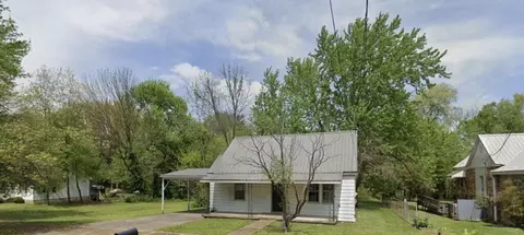 719 Maple Ave, Mayfield, KY 42066