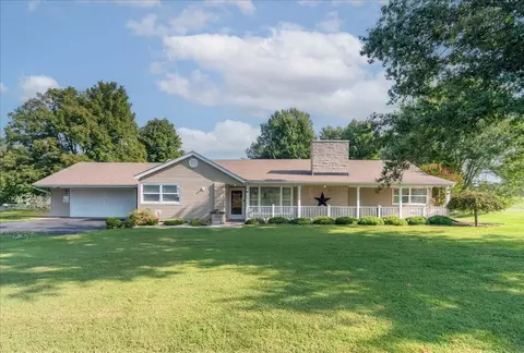 102 Maplewood Dr, Lancaster, KY 40444