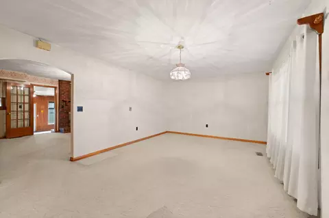 679 Proctor Rd, Beattyville, KY 41311