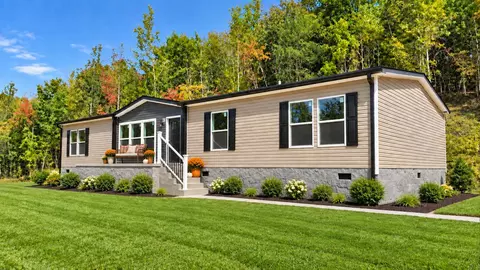 1072 Southern Oaks Rd, London, KY 40741
