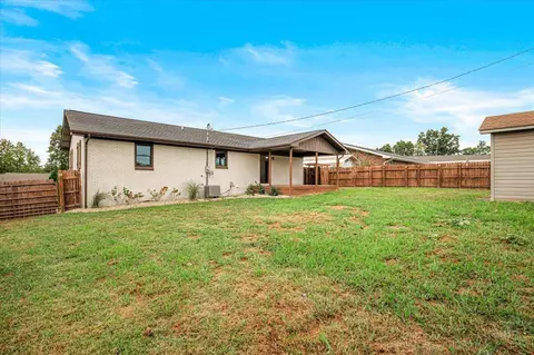 Exterior - 1018 Cardinal Dr, Corbin, KY 40701 photo 6 of 6