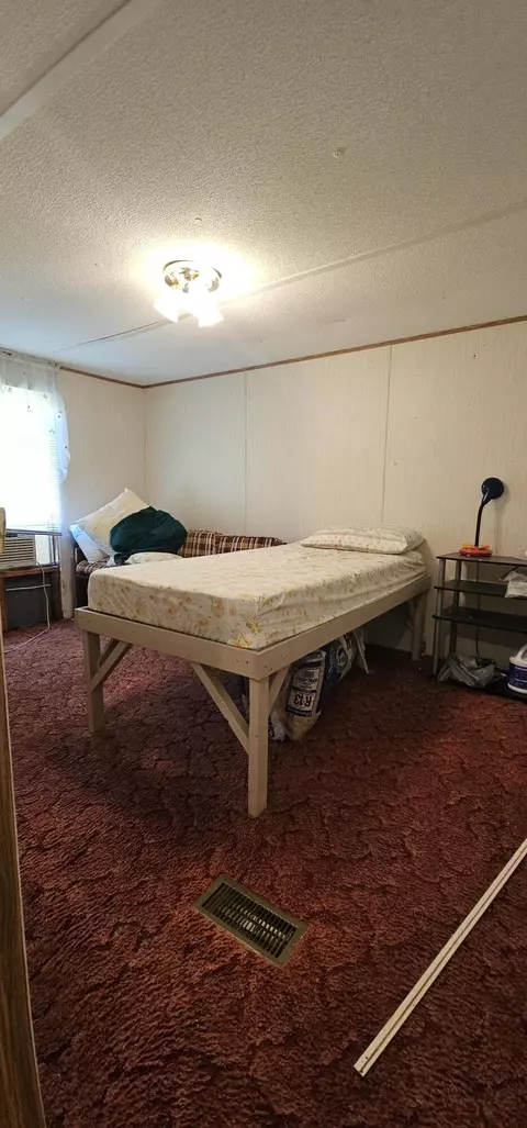 Bedroom - 362 Dixie Pine Dr, Burnside, KY 42519 photo 1 of 3