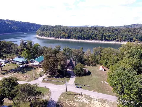 View/Area - 992 Stonegate Dr, Burnside, KY 42519 photo 7 of 13