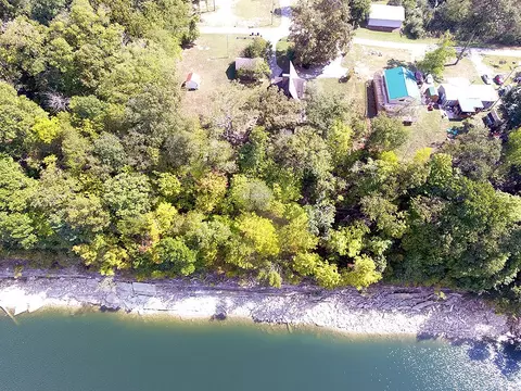 View/Area - 992 Stonegate Dr, Burnside, KY 42519 photo 9 of 13