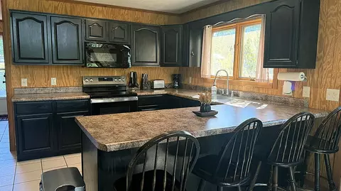 Kitchen - 992 Stonegate Dr, Burnside, KY 42519 photo 3 of 6