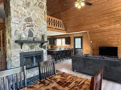 Dining - 992 Stonegate Dr, Burnside, KY 42519 photo 3 of 3