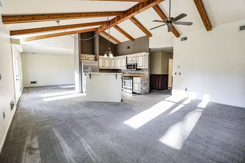 Living - 128 Verde Dr, Paducah, KY 42003 photo 10 of 13