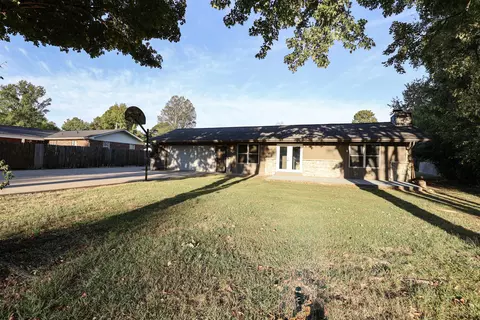 Exterior - 128 Verde Dr, Paducah, KY 42003 photo 11 of 13