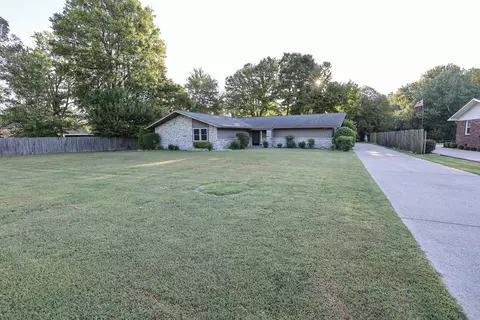 128 Verde Dr, Paducah, KY 42003