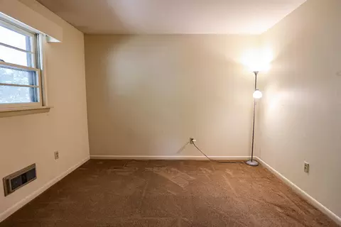 Bedroom - 128 Verde Dr, Paducah, KY 42003 photo 6 of 10