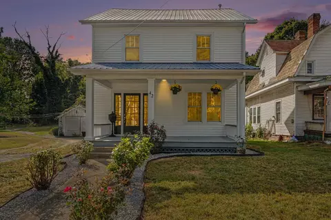 42 Samuels Ave, Mount Sterling, KY 40353