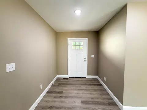 Entry Way - 196 Devils Neck Rd, Corbin, KY 40701 photo 2 of 4