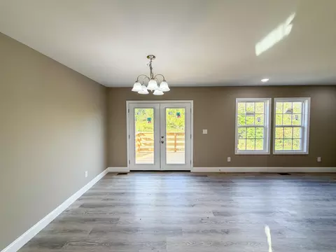 Living - 196 Devils Neck Rd, Corbin, KY 40701 photo 1 of 6