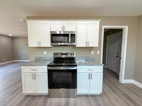 Kitchen - 196 Devils Neck Rd, Corbin, KY 40701 photo 3 of 5