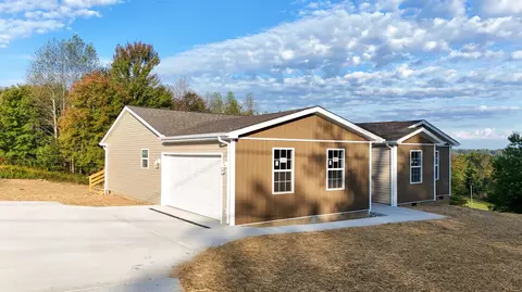 Exterior - 196 Devils Neck Rd, Corbin, KY 40701 photo 2 of 6