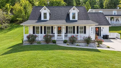 162 Town Branch Rd, Manchester, KY 40962