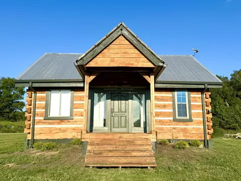 5250 Dry Creek Rd, Elk Horn, KY 42733