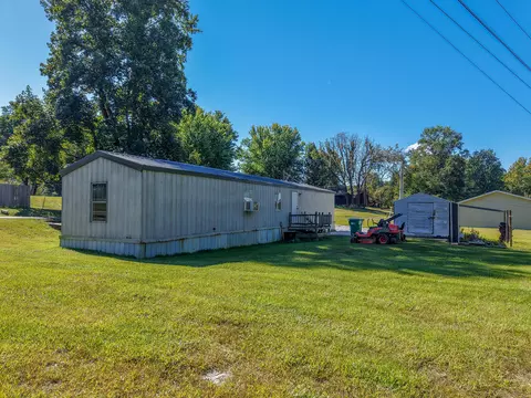 Exterior - 275 Ridgeway Dr, Morehead, KY 40351 photo 1 of 4