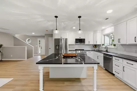 Kitchen - 111 Sheppard Ct, Georgetown, KY 40324 photo 8 of 9