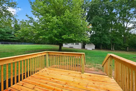 Exterior - 111 Sheppard Ct, Georgetown, KY 40324 photo 3 of 7