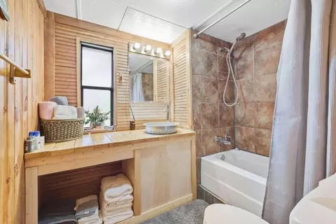 Bath - 93 105 Deerpath Trl, Murray, KY 42071 photo 4 of 4