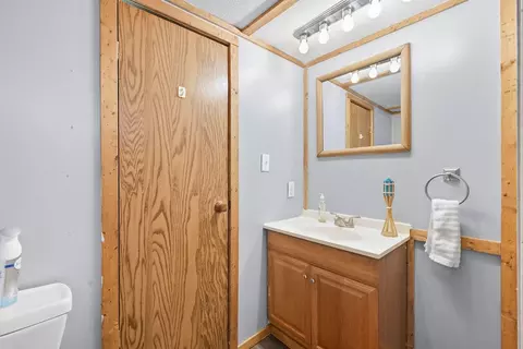 Bath - 93 105 Deerpath Trl, Murray, KY 42071 photo 3 of 4