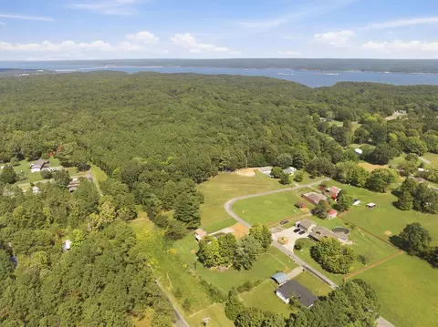 View/Area - 105 Deerpath Trl, Murray, KY 42071 photo 9 of 12