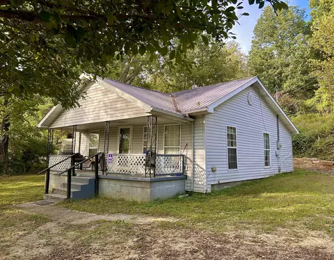 3318 Kentucky 174, Olive Hill, KY 41164