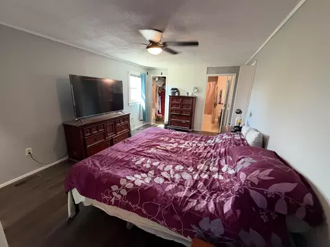 Bedroom - 4913 State Route 121 S, Mayfield, KY 42066 photo 1 of 3