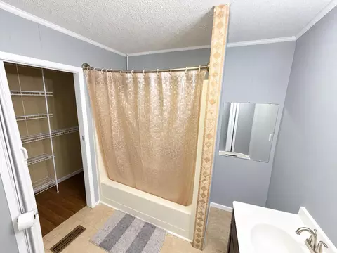 Bath - 4913 State Route 121 S, Mayfield, KY 42066 photo 2 of 2