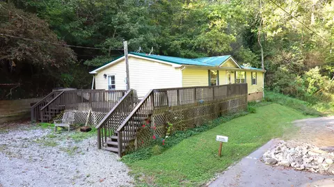 629 Oregon Rd, Salvisa, KY 40372