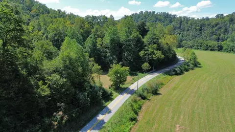 View/Area - 7292 Hode Rd, Warfield, KY 41267 photo 16 of 28